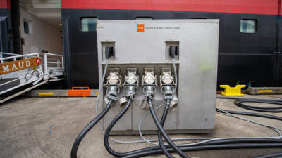 Fyrsta skemmtiferðaskipið landtengt í Reykjavík