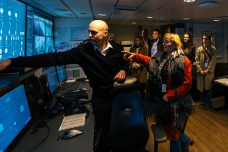 Rafvæðing Miðbakka